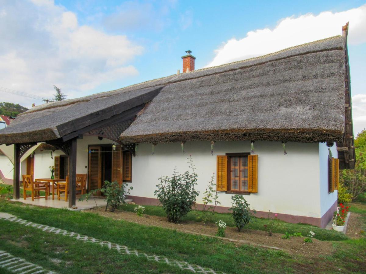 Holiday Home Szijarto - Bgk111 By Interhome Balatongyörök Esterno foto