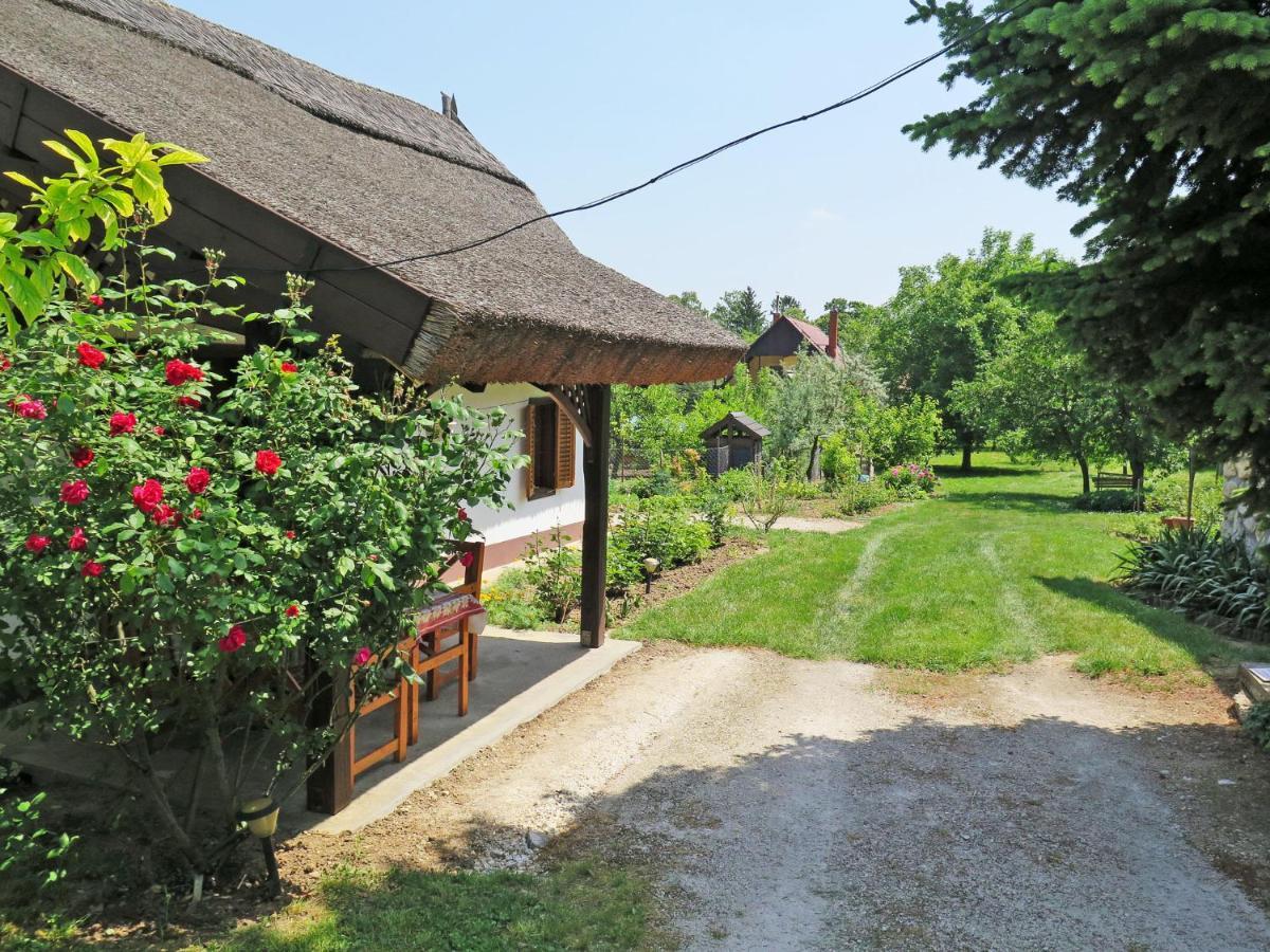 Holiday Home Szijarto - Bgk111 By Interhome Balatongyörök Esterno foto